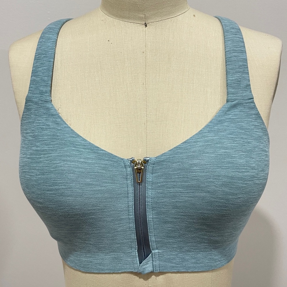 VICTORIA’S SECRET sports bra